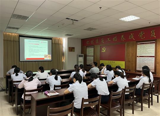 大发买球(中国)组织参加疫情常态化下建筑企业经营管理风险管控培训